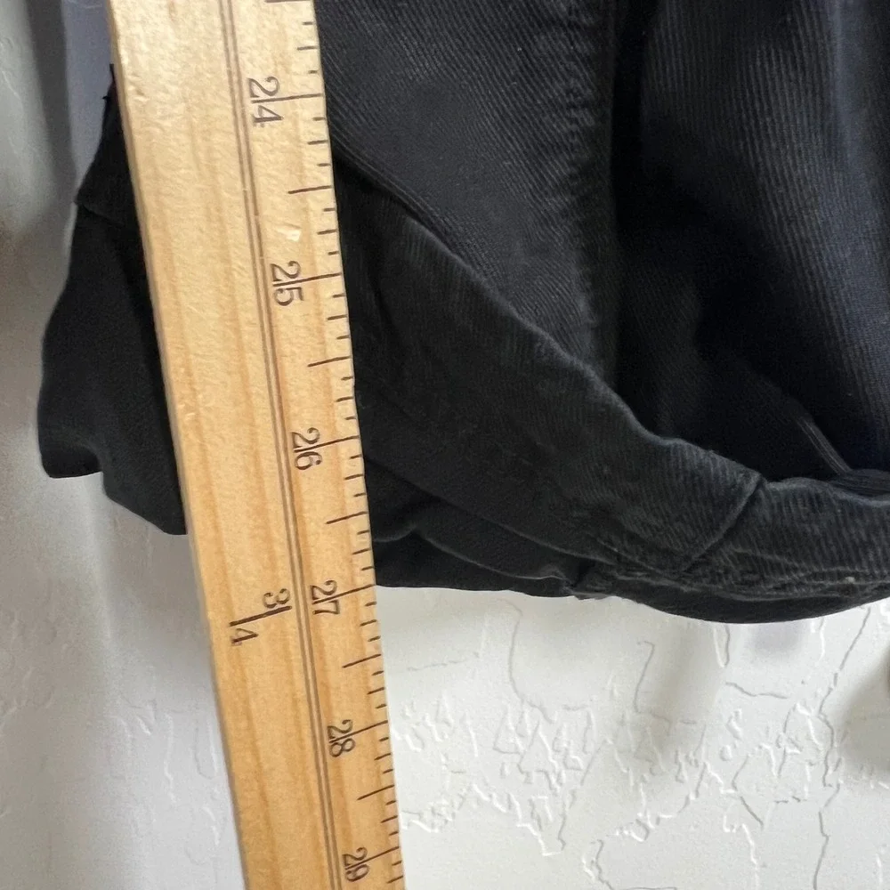 Vuori pants versatile